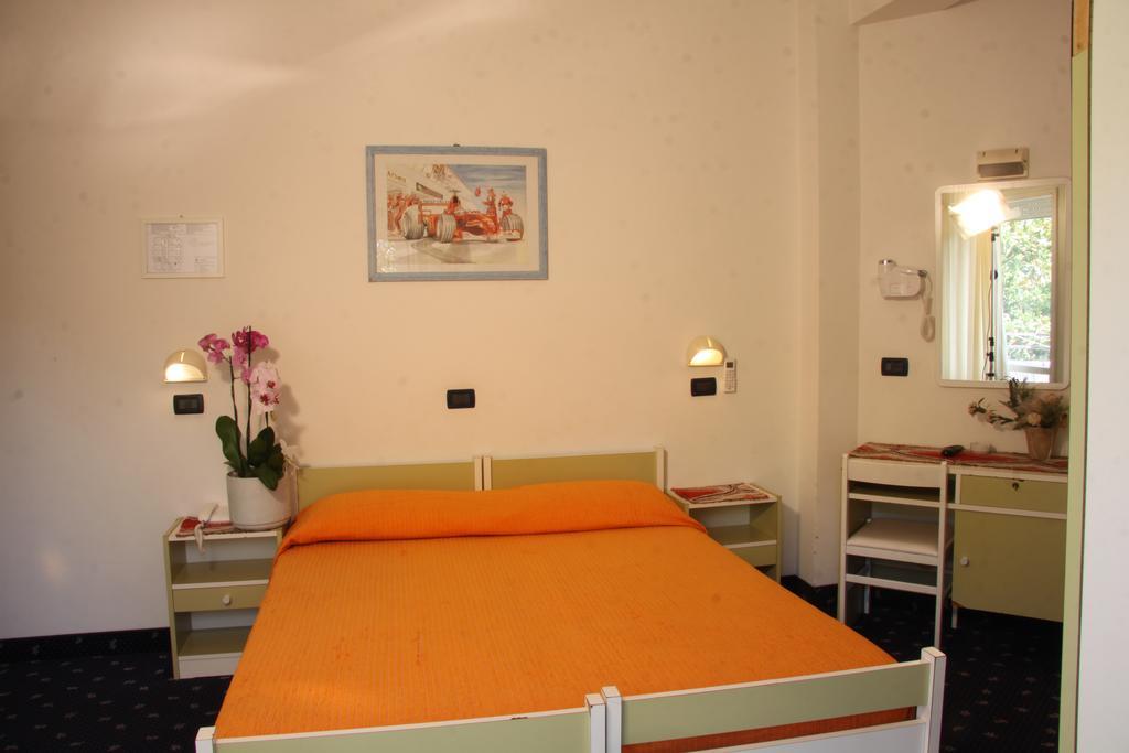 Hotel Tilly Cesenatico Exterior foto