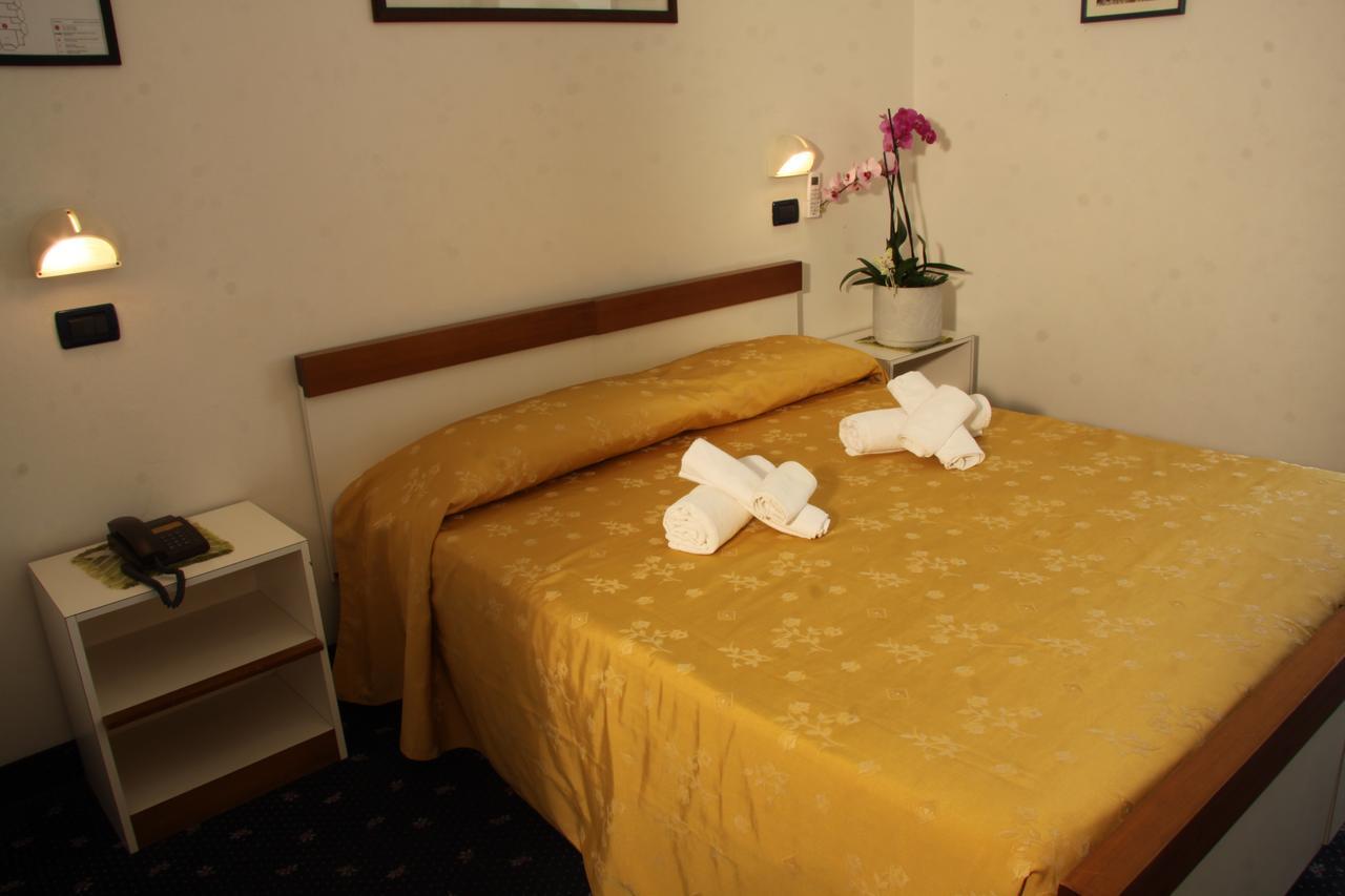 Hotel Tilly Cesenatico Exterior foto