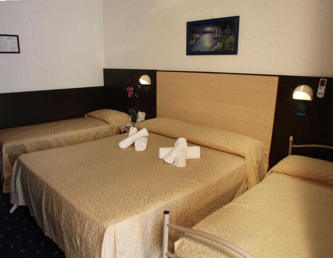 Hotel Tilly Cesenatico Exterior foto
